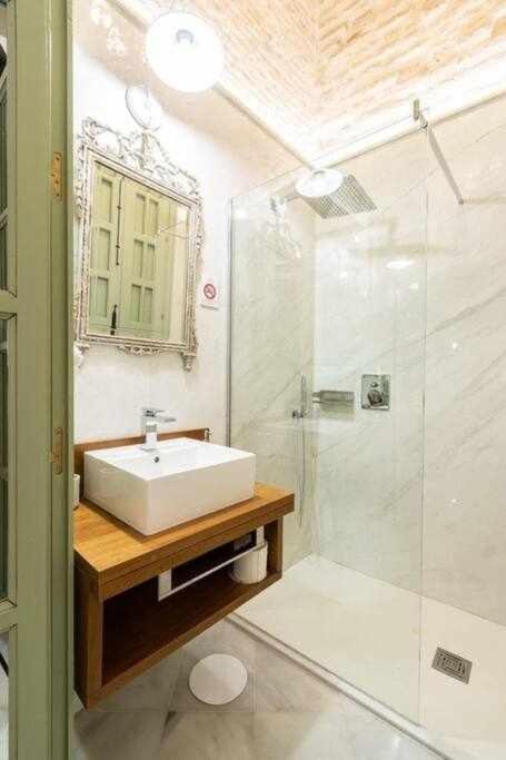 Juderia De Sevilla I Luxury Apartments Kültér fotó